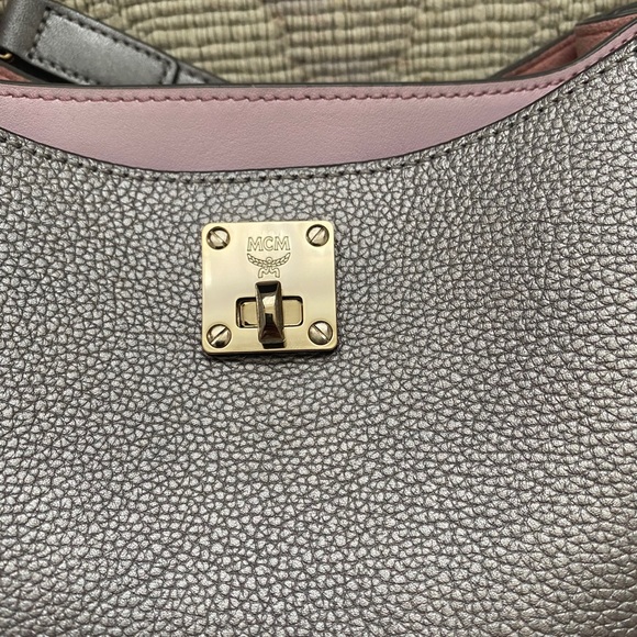 MCM clara hobo bag - Picture 2 of 4
